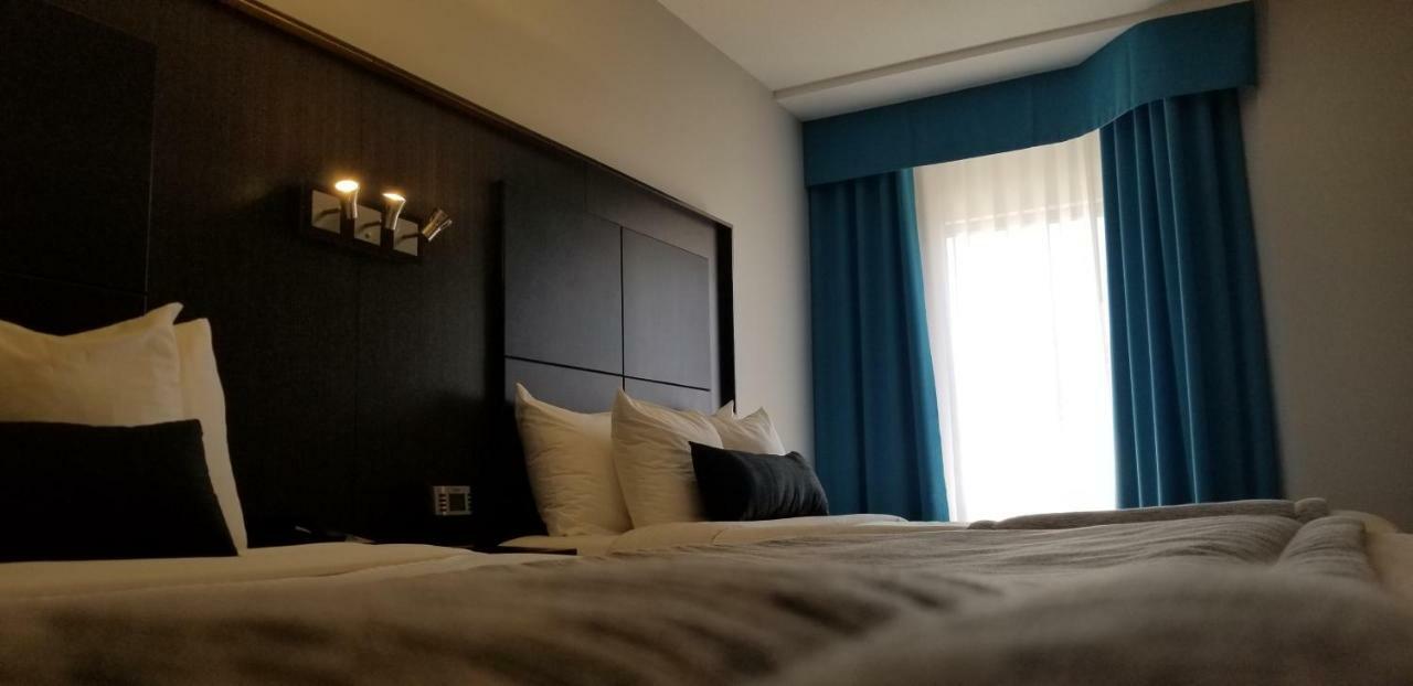 Best Western Laval-Montreal & Conference Centre Exterior foto